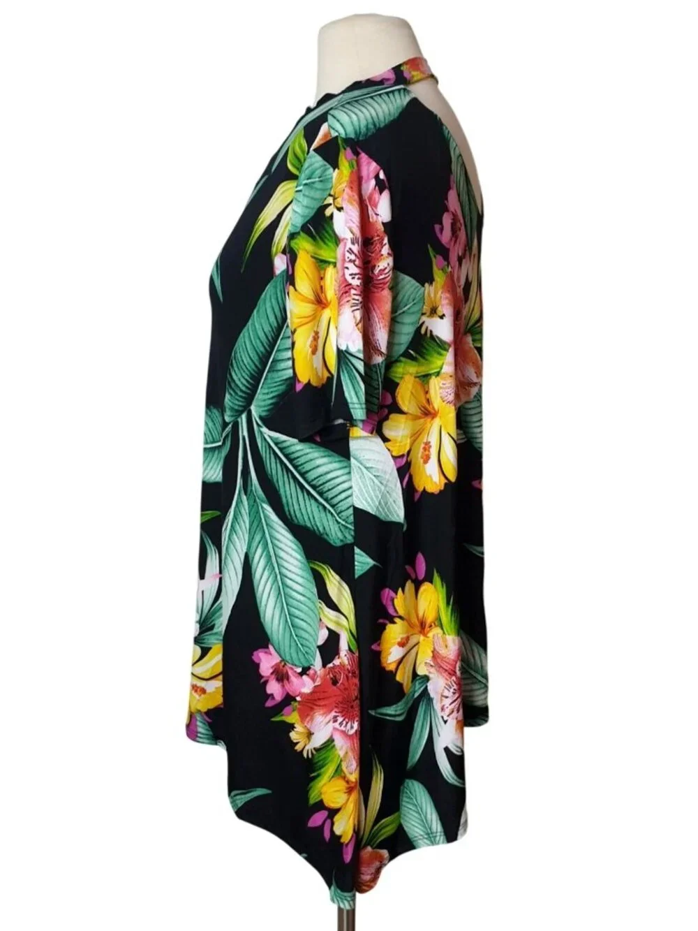 Lovely J Womens Hawaiian Top L Cut-Out Neck Handkerchief Stretch Soft Tunic - Picture 2 of 7
